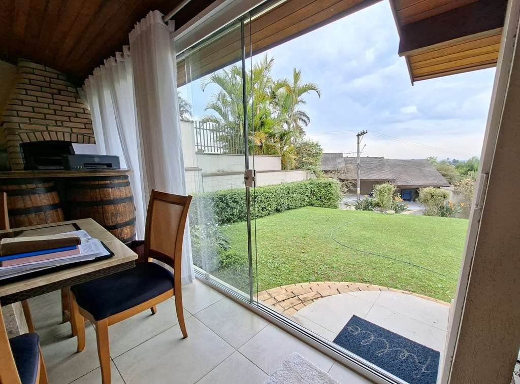 Casa com 3 dormitórios à venda, 268 m² por R$ 1.950.000,00 - Granja Viana - Carapicuíba/SP — foto 13 de 52