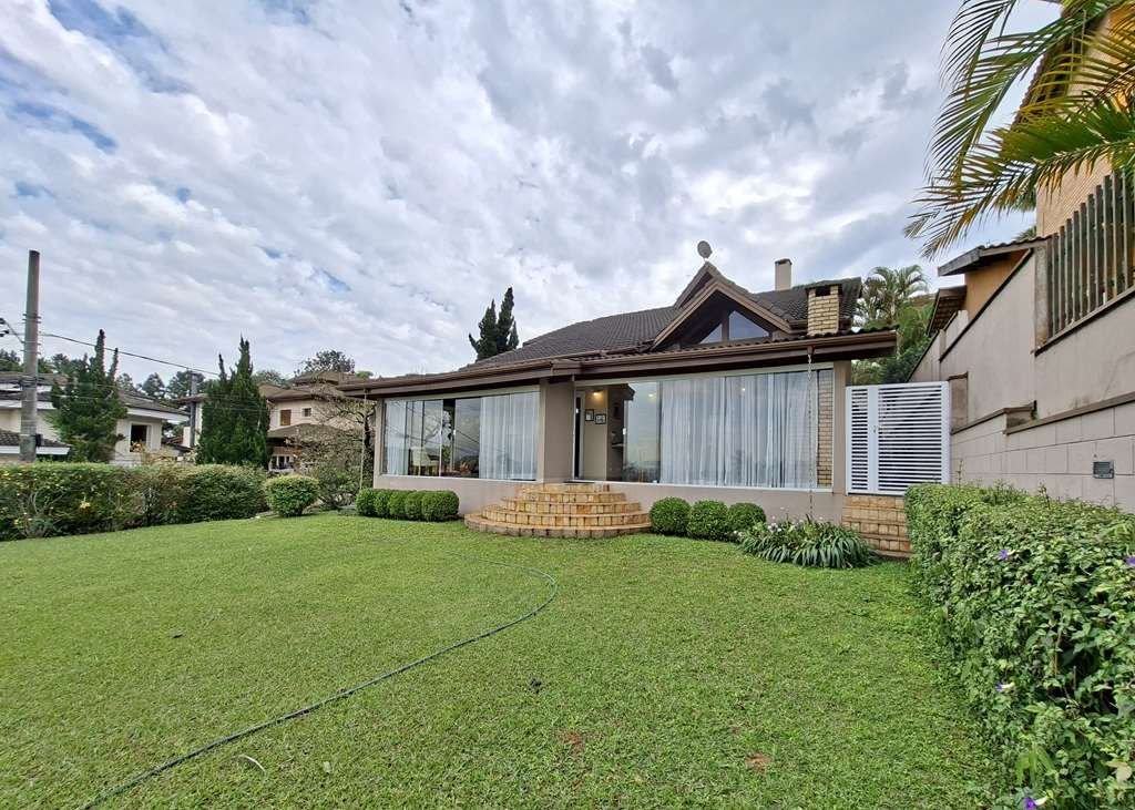 Casa com 3 dormitórios à venda, 268 m² por R$ 1.950.000,00 - Granja Viana - Carapicuíba/SP — foto 16 de 52