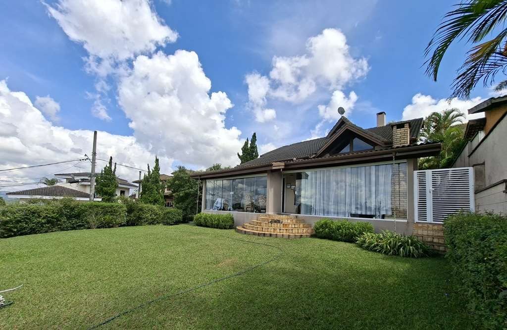 Casa com 3 dormitórios à venda, 268 m² por R$ 1.950.000,00 - Granja Viana - Carapicuíba/SP — foto 20 de 52