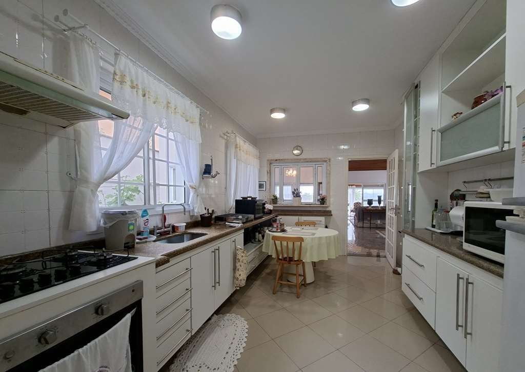 Casa com 3 dormitórios à venda, 268 m² por R$ 1.950.000,00 - Granja Viana - Carapicuíba/SP — foto 21 de 52