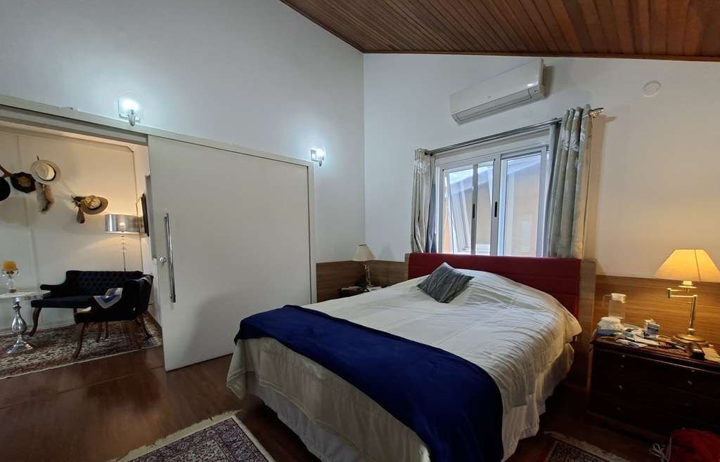 Casa com 3 dormitórios à venda, 268 m² por R$ 1.950.000,00 - Granja Viana - Carapicuíba/SP — foto 28 de 52