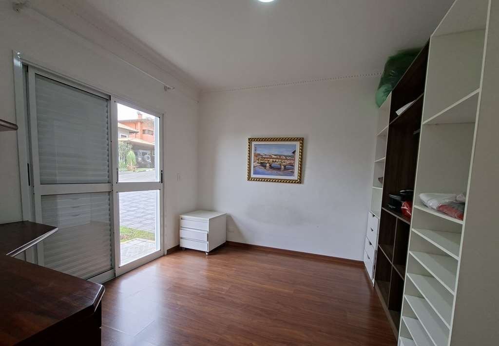 Casa com 3 dormitórios à venda, 268 m² por R$ 1.950.000,00 - Granja Viana - Carapicuíba/SP — foto 35 de 52