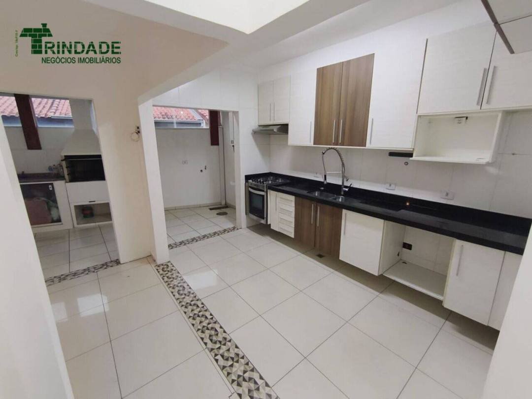 Casa com 3 dormitórios à venda, 153 m² por R$ 750.000,00 - Granja Viana - Cotia/SP — foto 2 de 53
