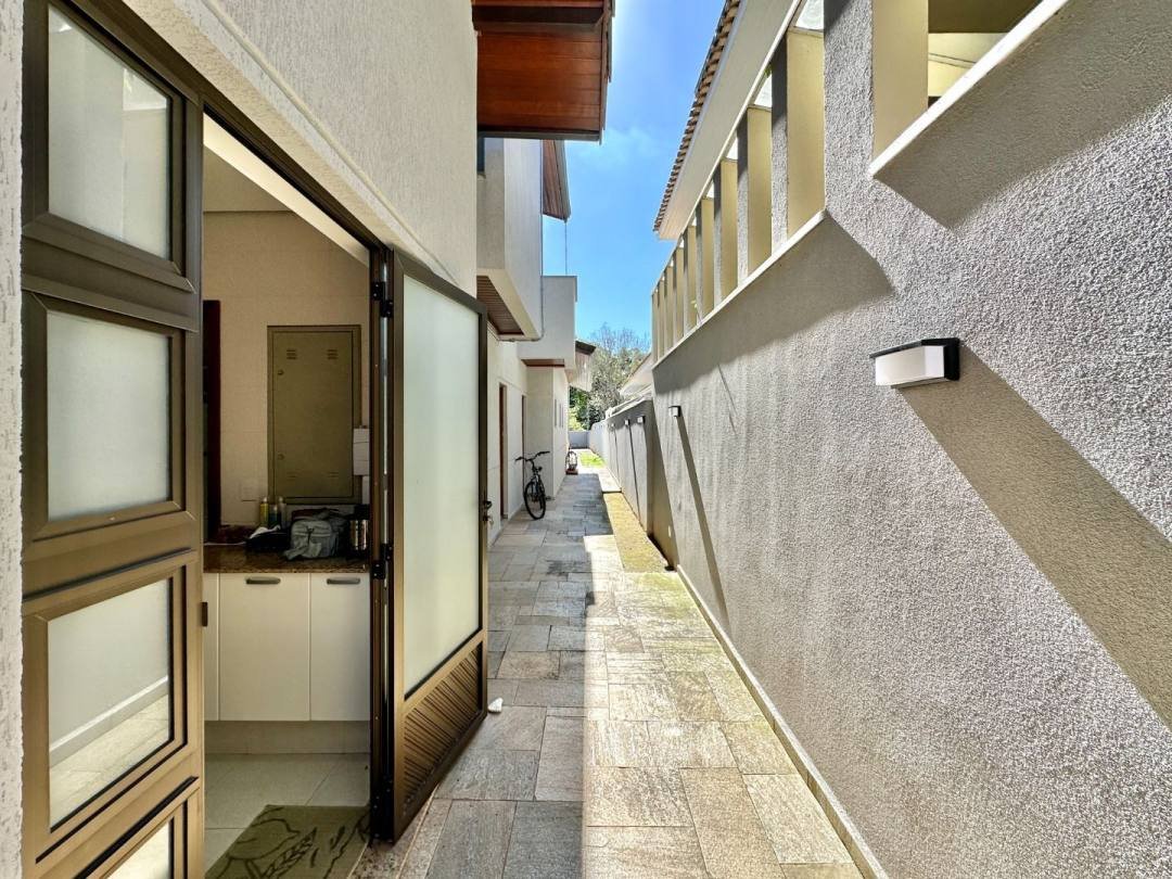 Casa com 4 dormitórios à venda, 519 m² por R$ 3.300.000 - Granja Viana - Cotia/SP — foto 34 de 61